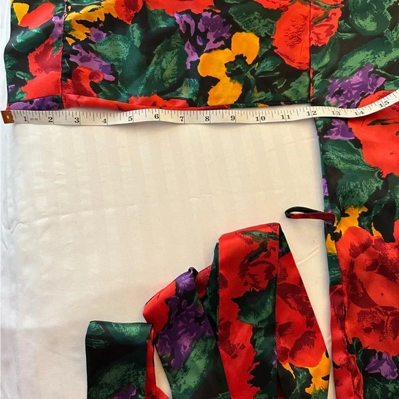 3 sets Victoria’s Secret Vintage Gold Label Robe & Slip Dress Set Sz L (6pc) - Picture 5 of 7